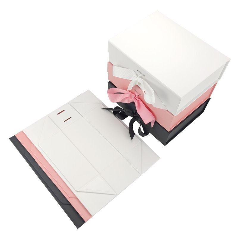 Embalaje de ropa camisa personalizada prenda de vestir joyería cinta plegable propuesta de regalo cartón magnético caja de materiales reciclados
