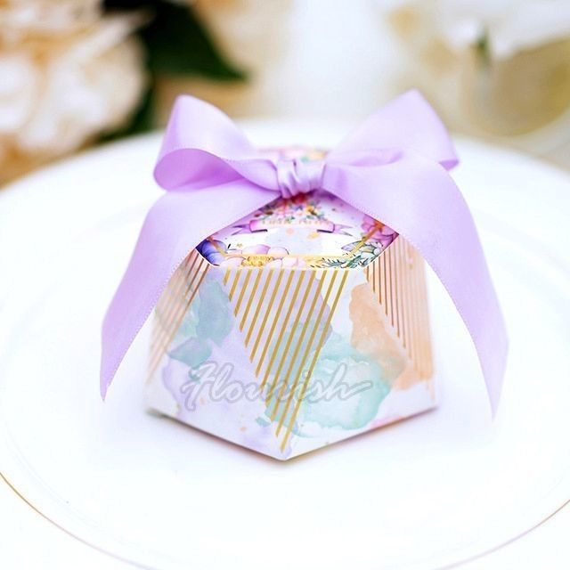 Caramelos personalizados de papel regalo de chocolate caja de embalaje de papel caliente de papel de aluminio estampado de oro para el festival de bodas