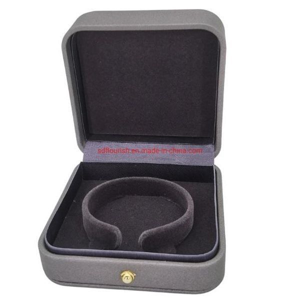 Estampado en caliente Manejo de la superficie Elegante Color gris Cuadrado Forma de pulsera Brazalete Embalaje de regalo Caja rosa