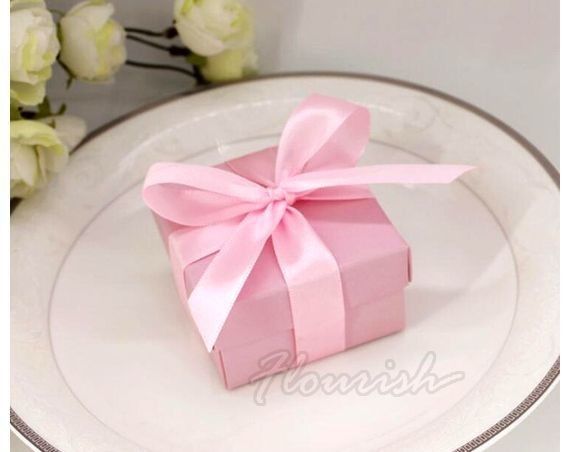 Papel de arte rosa caja de regalo personalizada estampado en caliente Bowknot Tipo cajas de regalo de dulces
