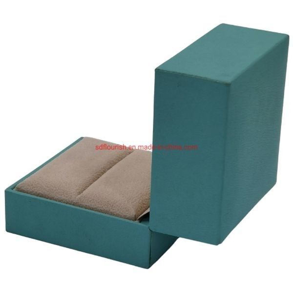 Diseño Clamshell Elegante Color Verde Rígido de cartón Proposición de anillo de regalo en formato CDR/EPS/JPG/TIF