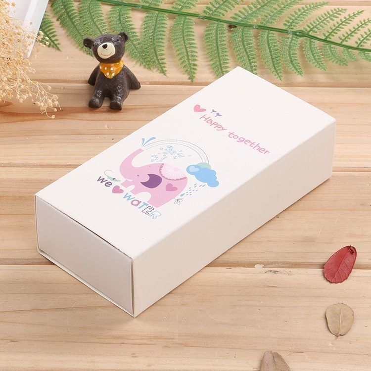 Solución de embalaje respetuosa con el medio ambiente Caja de papel Kraft reciclable para cosméticos Lápiz labial Perfume Calcetines Electrodomésticos Casco telefónico para auriculares