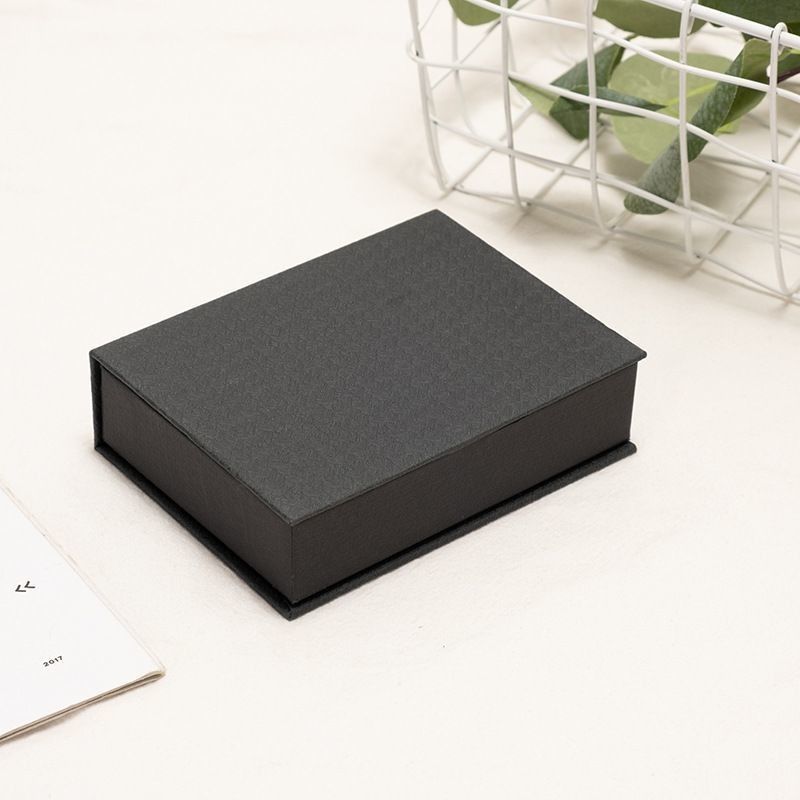 Caja de embalaje magnético de color sólido de cartón rígido plegable laminado