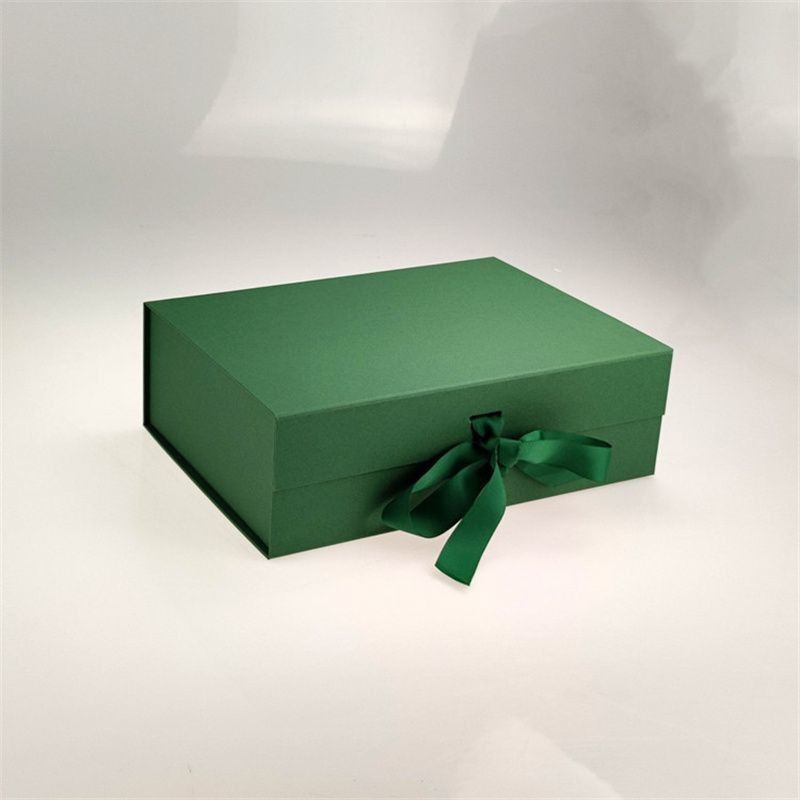 Caja de regalo de papel de cartón magnético plegable con mango de cinta para joyería
